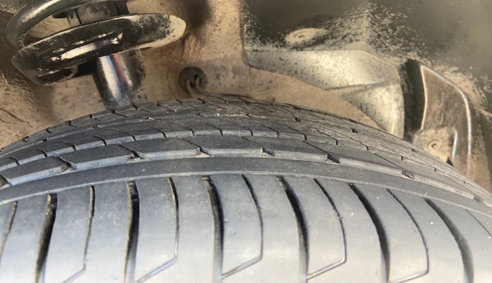 2020 MG HECTOR SHARP 1.5 DCT PETROL, Petrol, Automatic, 86,834 km, Right Front Tyre Tread