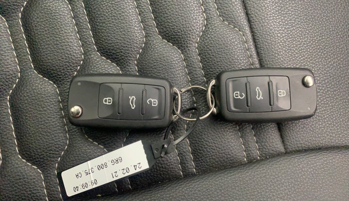 2021 Volkswagen Polo HIGHLINE PLUS 1.0L TSI AT, Petrol, Automatic, 18,476 km, Key Close Up