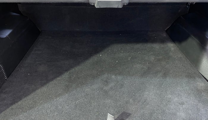 2019 MG HECTOR SHARP 1.5 DCT PETROL, Petrol, Automatic, 28,798 km, Boot Inside