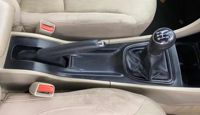 2017 Maruti Ciaz SIGMA 1.4 MT PETROL, Petrol, Manual, 73,236 km, Gear Lever