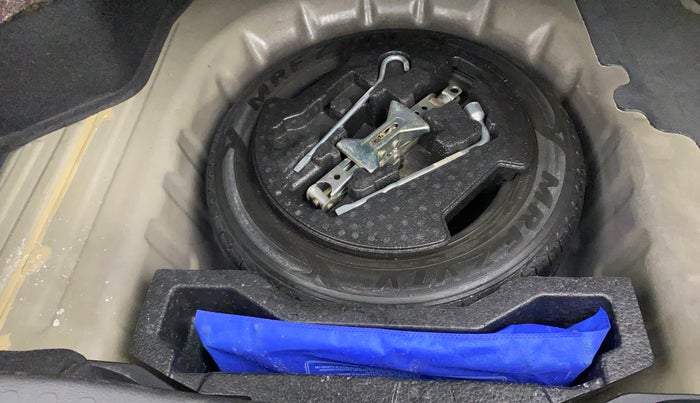 2017 Maruti Ciaz SIGMA 1.4 MT PETROL, Petrol, Manual, 73,236 km, Spare Tyre