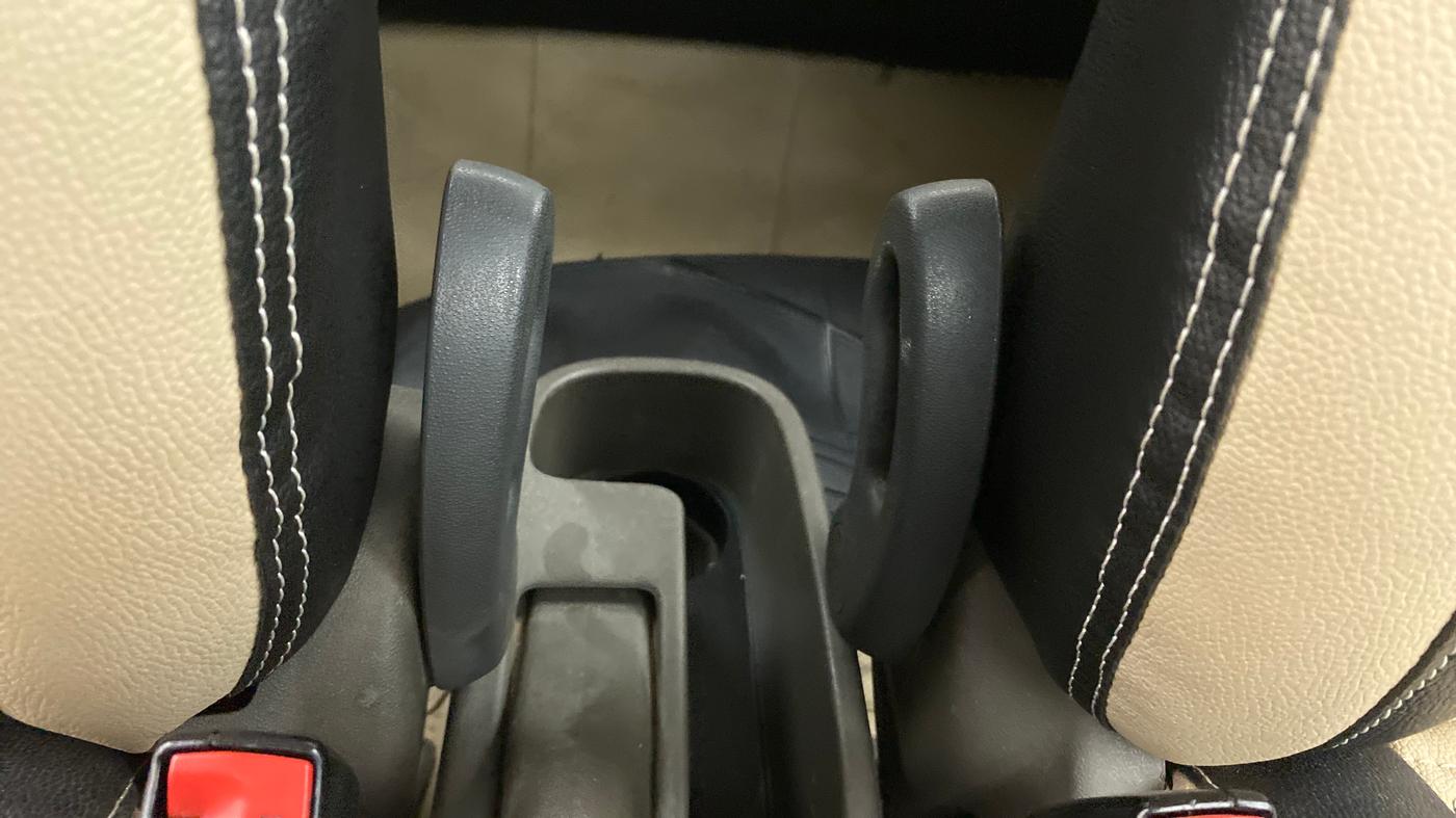 2012 Hyundai i10 MAGNA 1.2, Petrol, Manual, 97,787 km, Driver Side Adjustment Panel