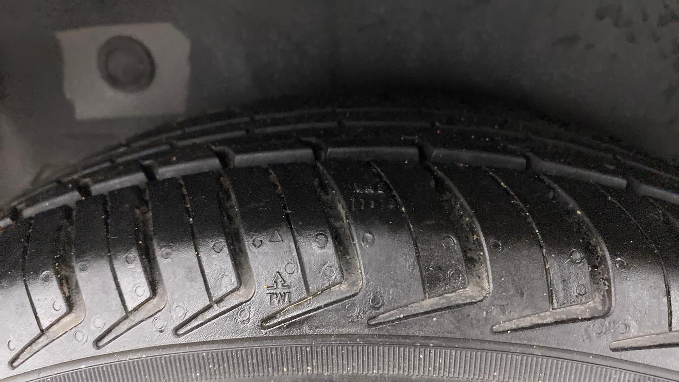 2012 Hyundai i10 MAGNA 1.2, Petrol, Manual, 97,787 km, Right Rear Tyre Tread