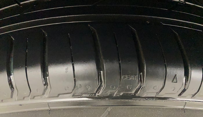 2019 Hyundai VENUE SX 1.0 (O) TURBO, Petrol, Manual, 64,336 km, Right Rear Tyre Tread