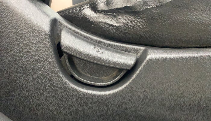 2018 Hyundai Grand i10 SPORTZ 1.2 KAPPA VTVT, Petrol, Manual, 63,426 km, Driver Side Adjustment Panel