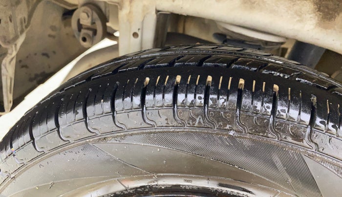 2021 Maruti Alto LXI, Petrol, Manual, 1,04,562 km, Right Rear Tyre Tread