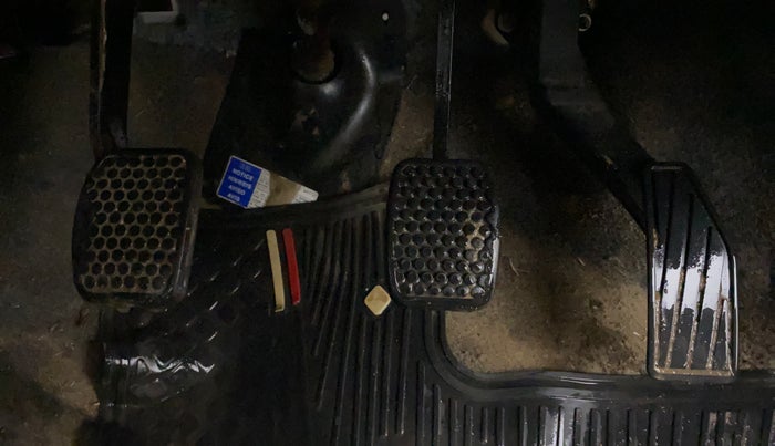 2021 Maruti Alto LXI, Petrol, Manual, 1,04,562 km, Pedals