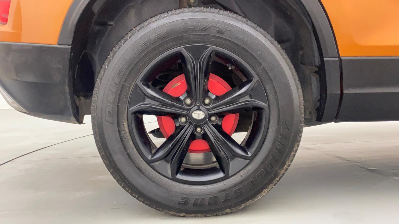 2019 Tata Harrier XZ 2.0L, Diesel, Manual, 88,244 km, Right Rear Wheel