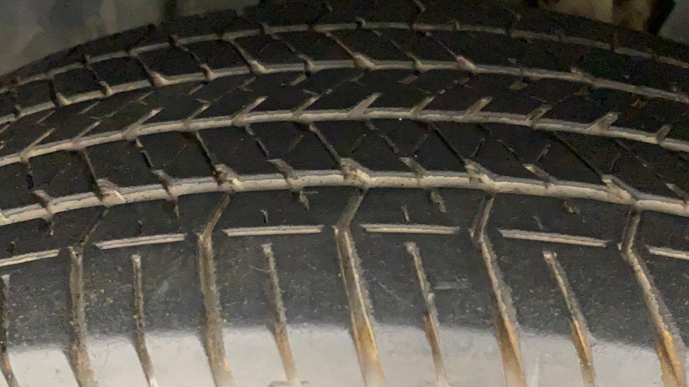 2019 Tata Harrier XZ 2.0L, Diesel, Manual, 88,244 km, Left Front Tyre Tread
