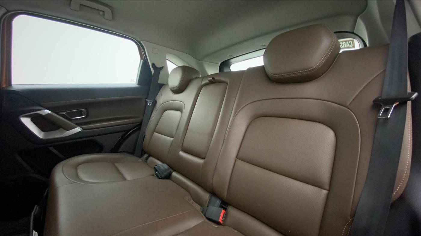 2019 Tata Harrier XZ 2.0L, Diesel, Manual, 88,244 km, Right Side Rear Door Cabin