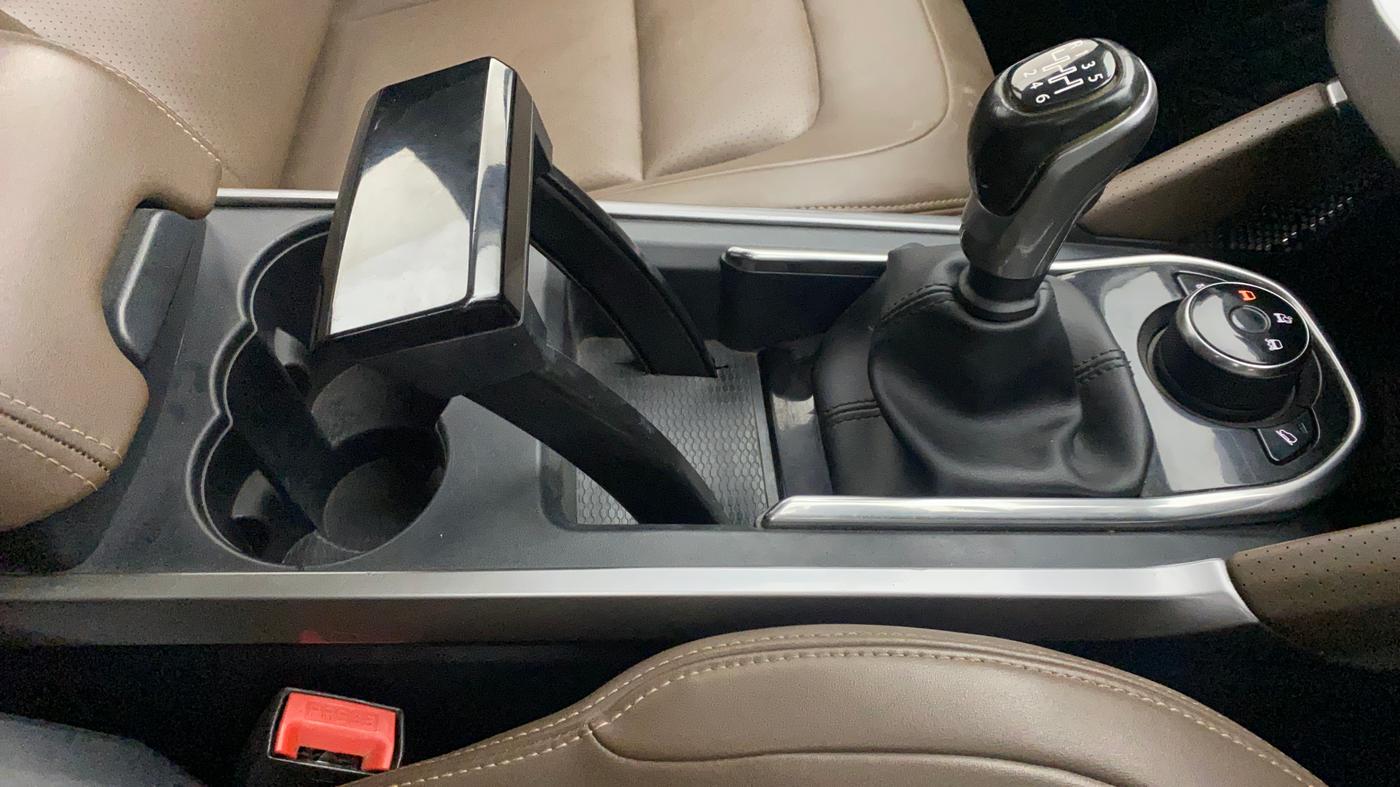 2019 Tata Harrier XZ 2.0L, Diesel, Manual, 88,244 km, Gear Lever