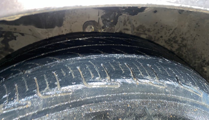 2015 Honda Jazz 1.2L I-VTEC V, Petrol, Manual, 41,633 km, Left Front Tyre Tread