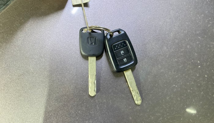 2015 Honda Jazz 1.2L I-VTEC V, Petrol, Manual, 41,633 km, Key Close Up