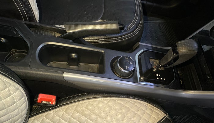 2022 Tata NEXON XMA SUNROOF PETROL, Petrol, Automatic, 27,827 km, Gear Lever