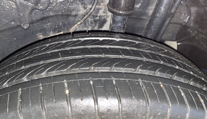 2022 Tata NEXON XMA SUNROOF PETROL, Petrol, Automatic, 27,827 km, Left Rear Tyre Tread