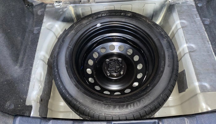 2022 Tata NEXON XMA SUNROOF PETROL, Petrol, Automatic, 27,827 km, Spare Tyre