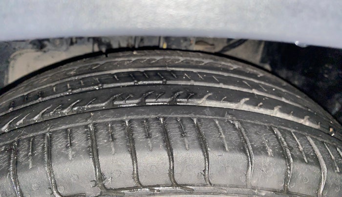 2022 Tata NEXON XMA SUNROOF PETROL, Petrol, Automatic, 27,827 km, Left Front Tyre Tread