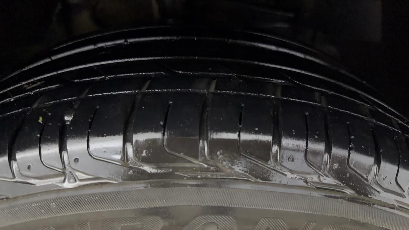 2022 Tata NEXON XZA PLUS (L), Petrol, Automatic, 40,832 km, Right Front Tyre Tread