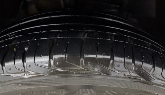 2022 Tata NEXON XZA PLUS (L), Petrol, Automatic, 40,832 km, Right Front Tyre Tread