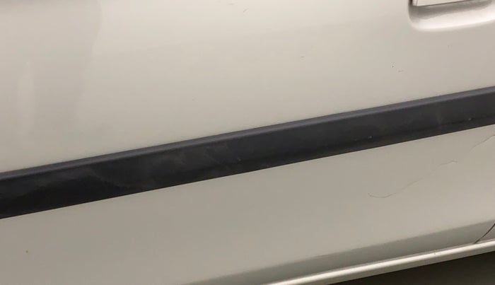 2021 Maruti Alto VXI, Petrol, Manual, 17,002 km, Front passenger door - Minor scratches