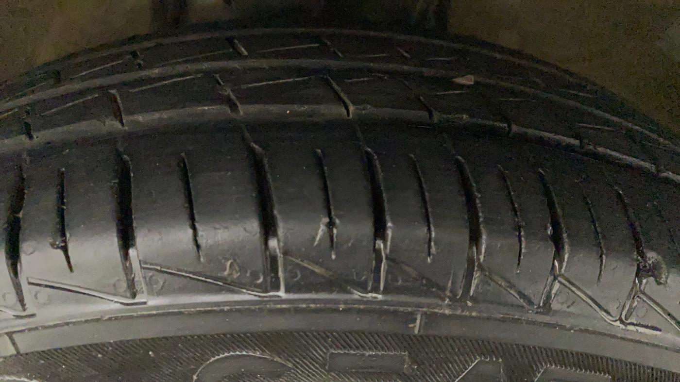 2021 Maruti Alto VXI, Petrol, Manual, 17,002 km, Right Front Tyre Tread