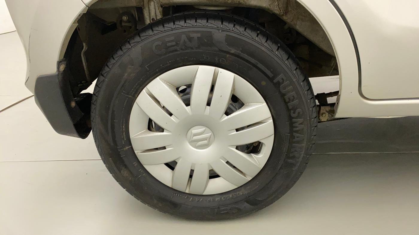 2021 Maruti Alto VXI, Petrol, Manual, 17,002 km, Right Rear Wheel
