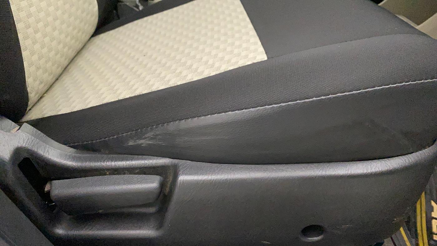 2021 Maruti Alto VXI, Petrol, Manual, 17,002 km, Driver Side Adjustment Panel
