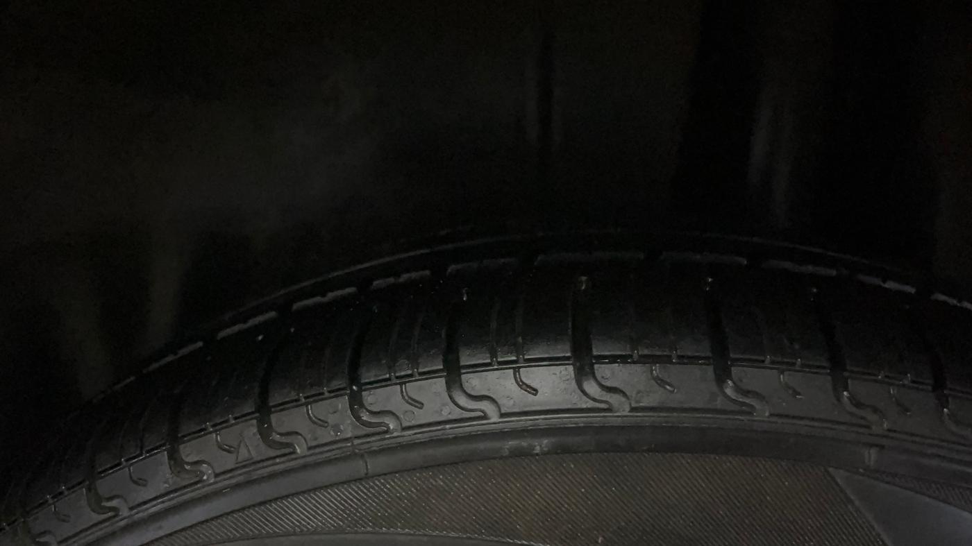 2018 Maruti Ciaz DELTA 1.5 SHVS MT PETROL, Petrol, Manual, 82,158 km, Left Rear Tyre Tread