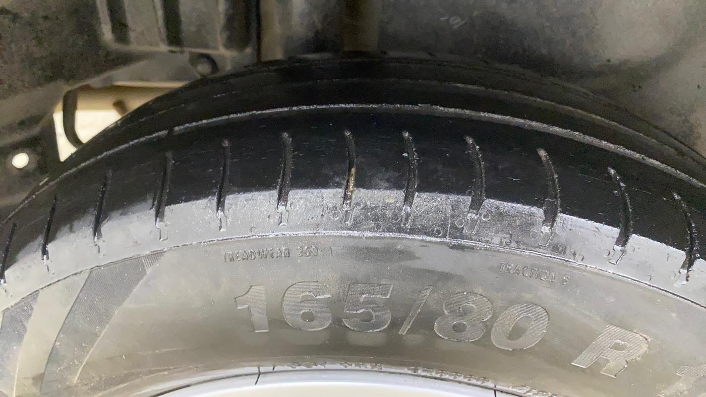 2016 Maruti Swift Dzire VXI, Petrol, Manual, 73,811 km, Right Rear Tyre Tread