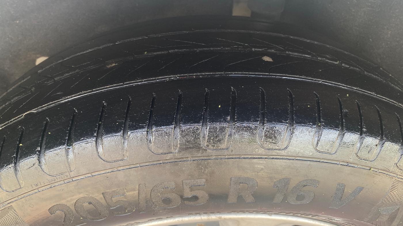 2021 Ford Ecosport TITANIUM 1.5L DIESEL, Diesel, Manual, 71,284 km, Left Rear Tyre Tread