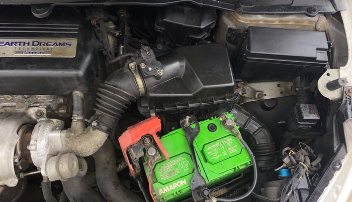 2016 Honda City 1.5L I-DTEC V, Diesel, Manual, 1,11,970 km, Engine View - Left