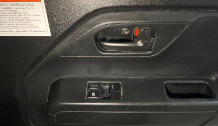 2021 Maruti New Wagon-R LXI CNG (O) 1.0, CNG, Manual, 62,228 km, Driver Side Door Panels Control