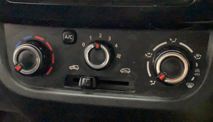 2021 Renault Kwid RXT 1.0 (O), Petrol, Manual, 15,311 km, Dashboard - Air Re-circulation knob is not working