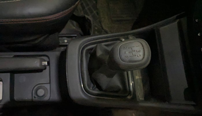 2022 Tata PUNCH PURE MT, Petrol, Manual, 24,170 km, Gear Lever