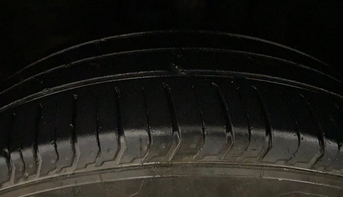 2022 Tata PUNCH PURE MT, Petrol, Manual, 24,170 km, Left Front Tyre Tread