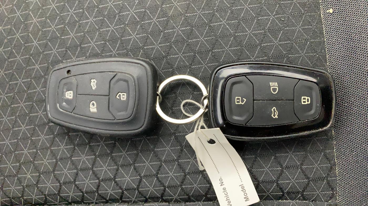 2021 Tata ALTROZ XT PETROL, Petrol, Manual, 52,244 km, Key Close Up