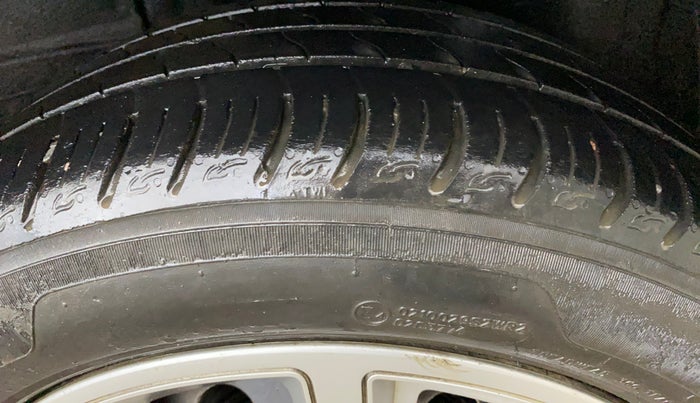 2021 Tata ALTROZ XT PETROL, Petrol, Manual, 52,639 km, Left Rear Tyre Tread