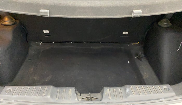 2021 Tata ALTROZ XT PETROL, Petrol, Manual, 52,639 km, Boot Inside