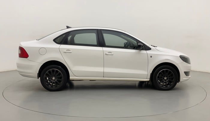 2015 Skoda Rapid 1.5 TDI CR ELEGANCE PLUS BLACK PACKAGE AT, Diesel, Automatic, 85,704 km, Right Side View