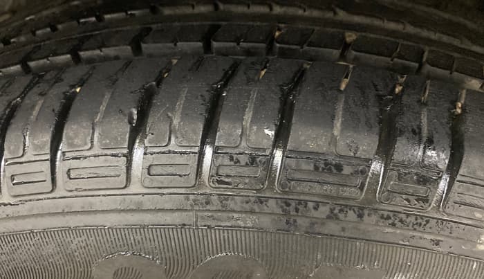 2015 Hyundai Creta SX PLUS 1.6 PETROL, Petrol, Manual, 88,888 km, Left Rear Tyre Tread