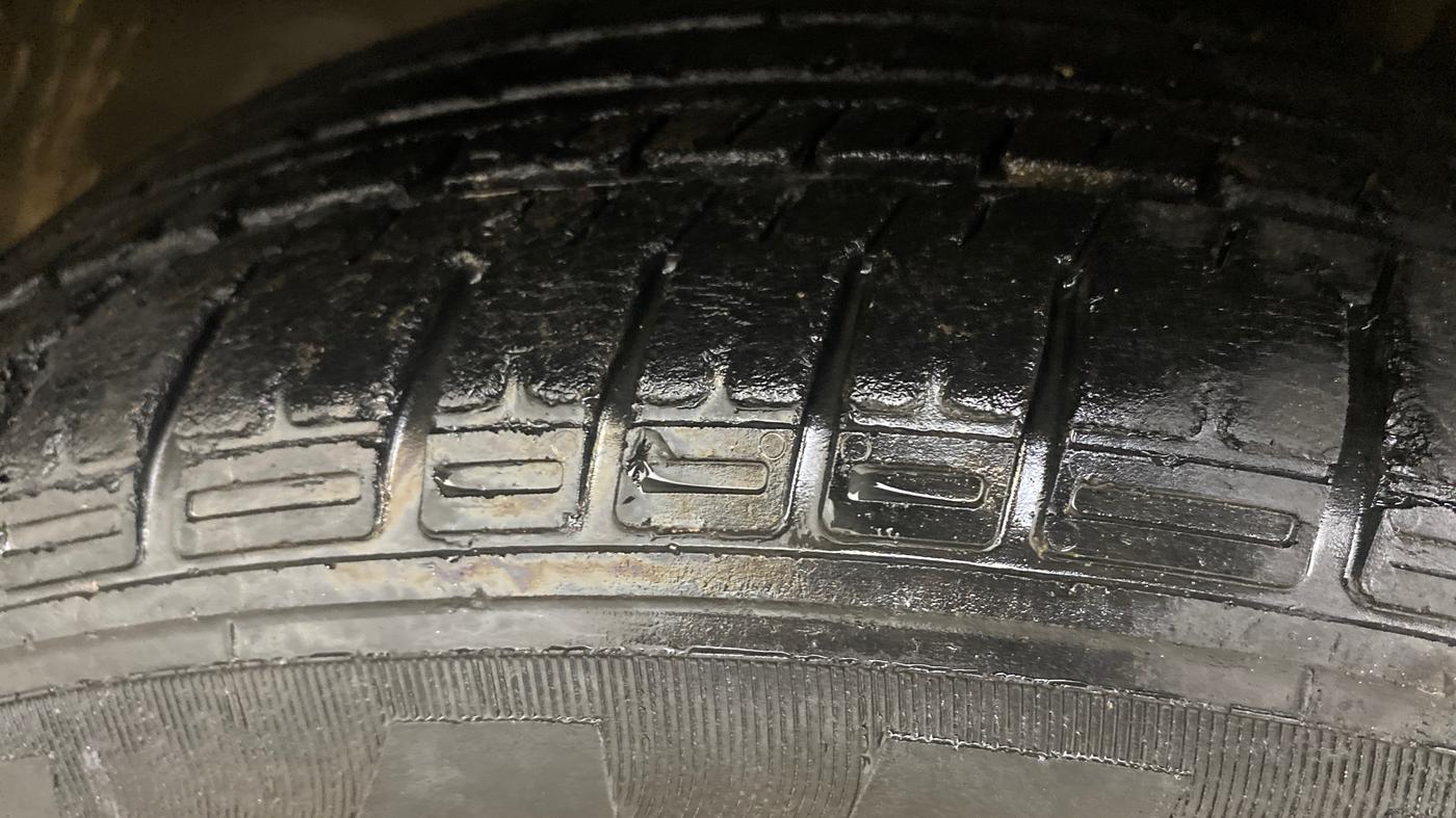 2015 Hyundai Creta SX PLUS 1.6 PETROL, Petrol, Manual, 88,888 km, Left Front Tyre Tread