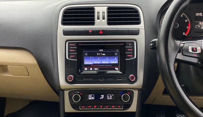 2016 Volkswagen Ameo HIGHLINE 1.2, Petrol, Manual, 46,340 km, Air Conditioner
