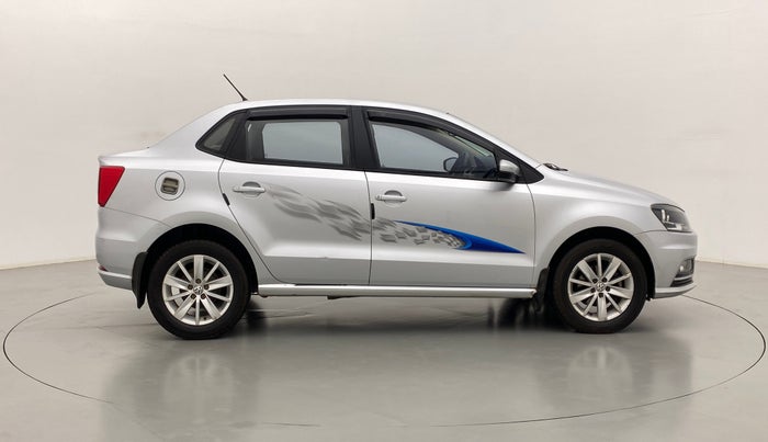 2016 Volkswagen Ameo HIGHLINE 1.2, Petrol, Manual, 46,340 km, Right Side View