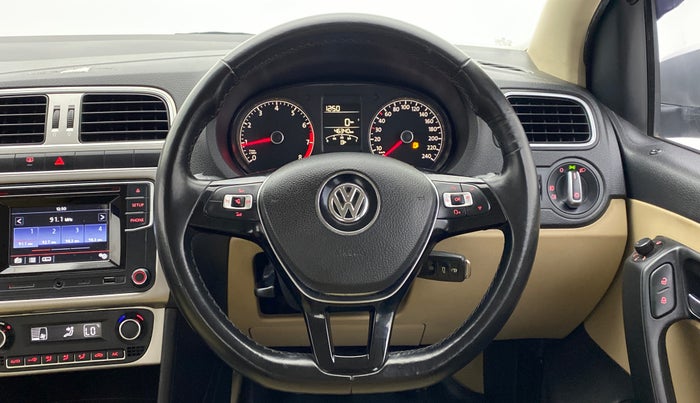 2016 Volkswagen Ameo HIGHLINE 1.2, Petrol, Manual, 46,340 km, Steering Wheel Close Up