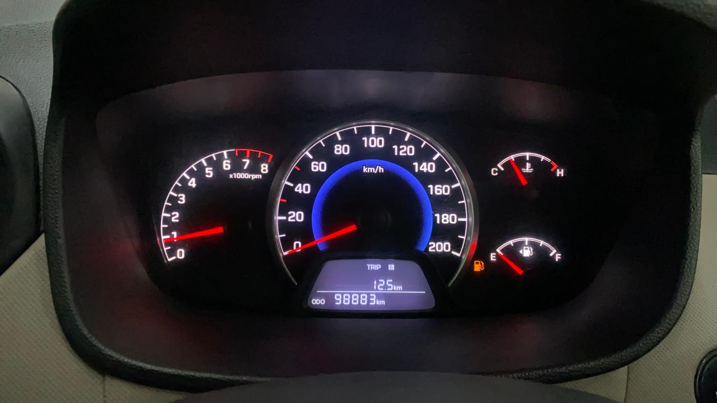 2014 Hyundai Grand i10 SPORTZ 1.2 KAPPA VTVT, Petrol, Manual, 98,870 km, Odometer Image