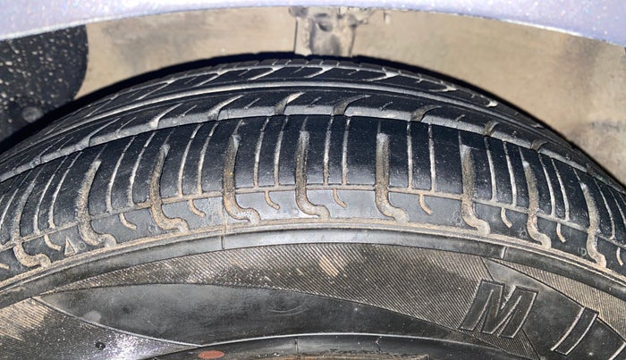 2014 Hyundai Grand i10 SPORTZ 1.2 KAPPA VTVT, Petrol, Manual, 98,870 km, Left Front Tyre Tread