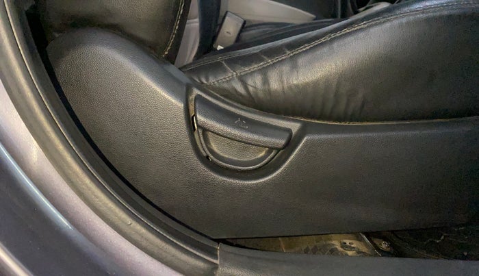 2014 Hyundai Grand i10 SPORTZ 1.2 KAPPA VTVT, Petrol, Manual, 98,870 km, Driver Side Adjustment Panel