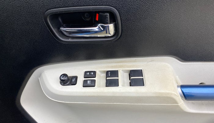 2017 Maruti IGNIS ZETA 1.2 AMT, Petrol, Automatic, 39,407 km, Driver Side Door Panels Control