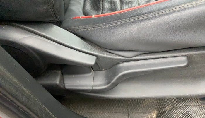 2018 Honda Amaze 1.2L I-VTEC S, Petrol, Manual, 33,203 km, Driver Side Adjustment Panel