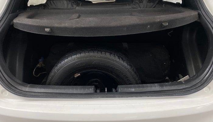 2020 Hyundai Elite i20 SPORTZ PLUS 1.2, CNG, Manual, 66,858 km, Boot Inside